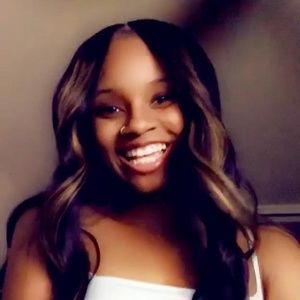 Meet your Posher, Porscha